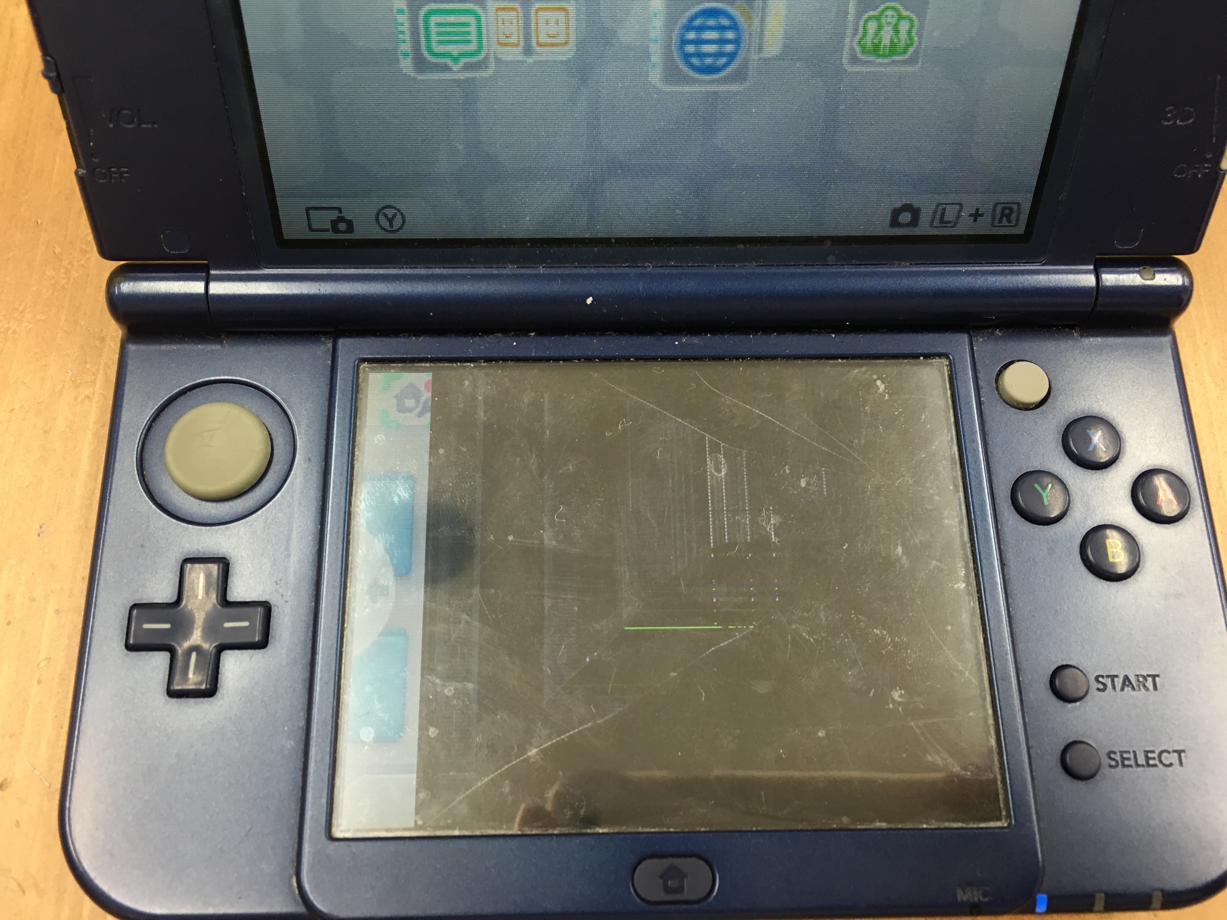 任天堂new3DSLL下画面の交換修理 | Nintendo3DS ・Switch・ PSP 修理のゲームホスピタル