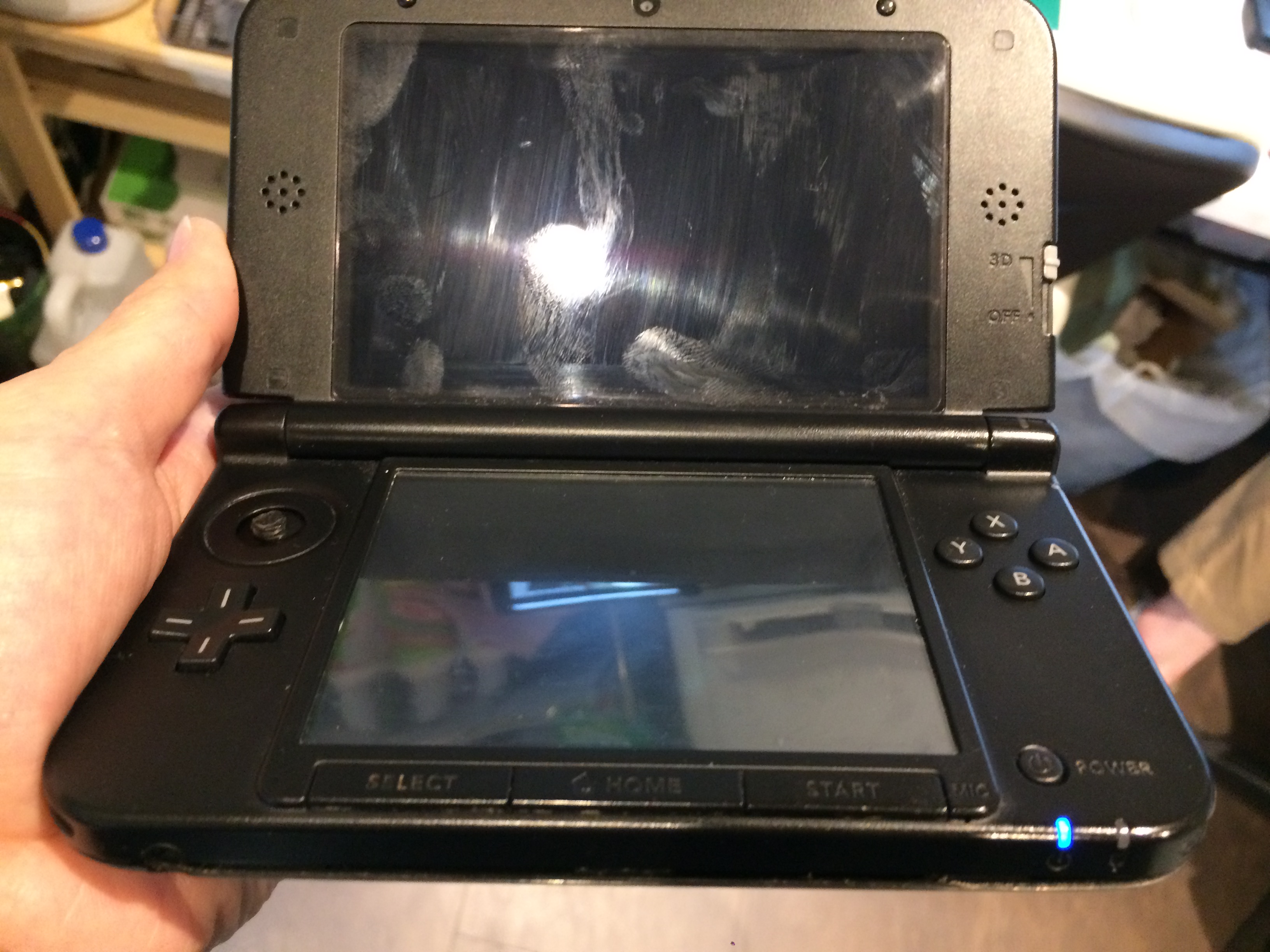 電源ボタンを押しても ブツッ と電源が切れてしまう症状 Switch Nintendo3ds Psp 修理のゲームホスピタル Switch Nintendo3ds ニンテンドーds Psp 修理