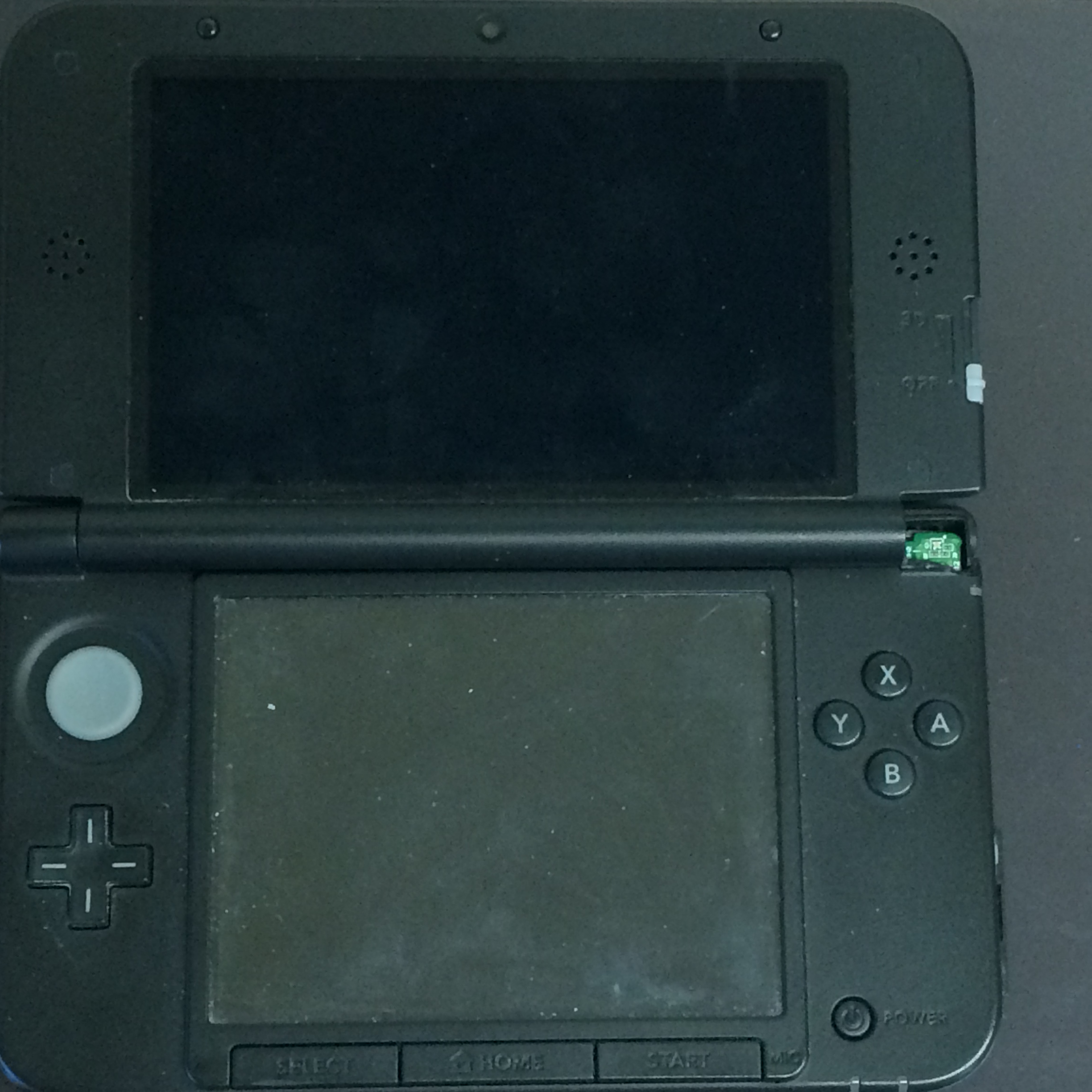 3DS LL のヒンジ部分割れにご注意ください。 | Switch・Nintendo3DS