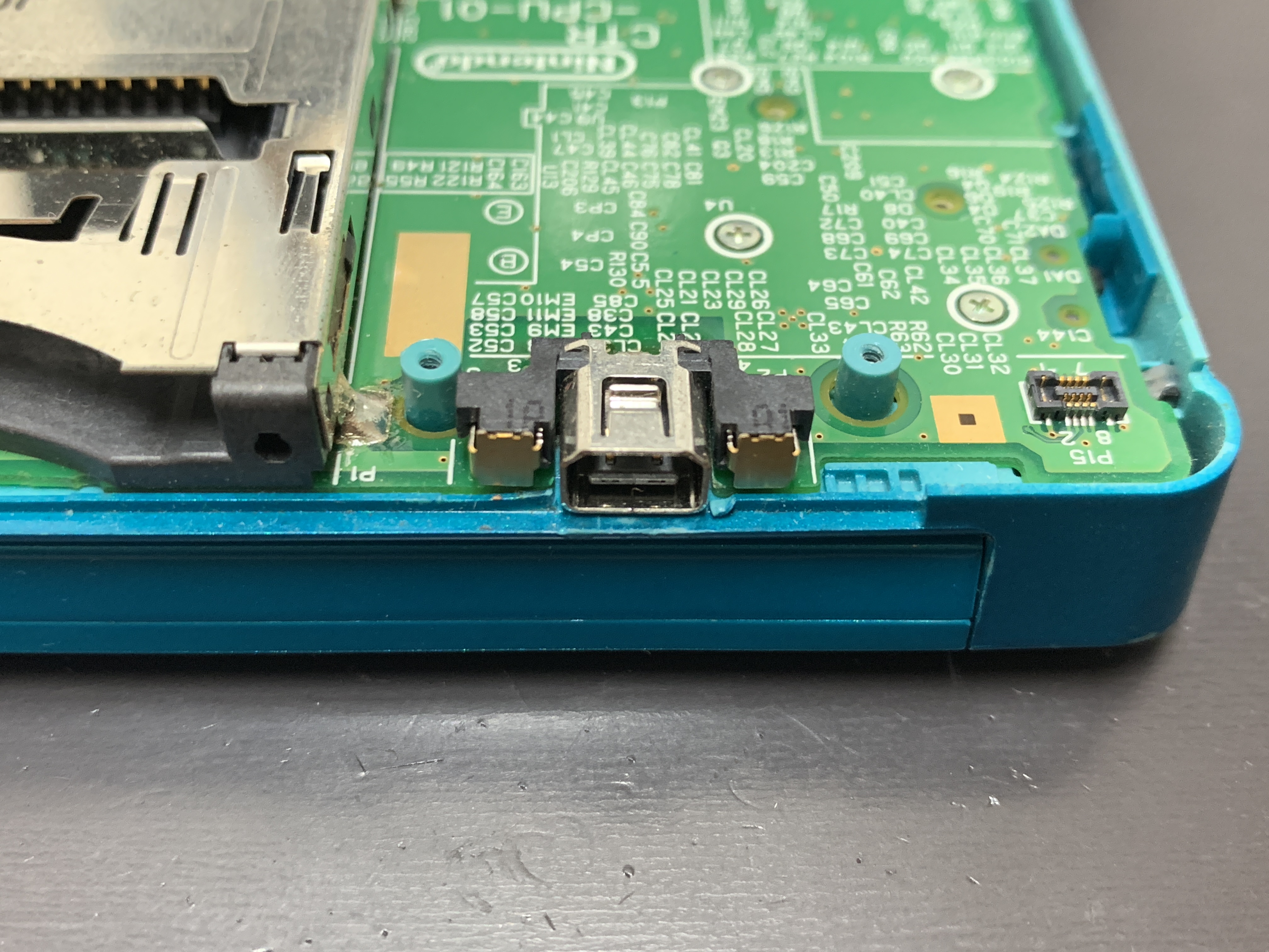 充電端子が折れてしまった3DSを即日修理いたしました！ | Switch・Nintendo3DS ・ PSP 修理のゲームホスピタル