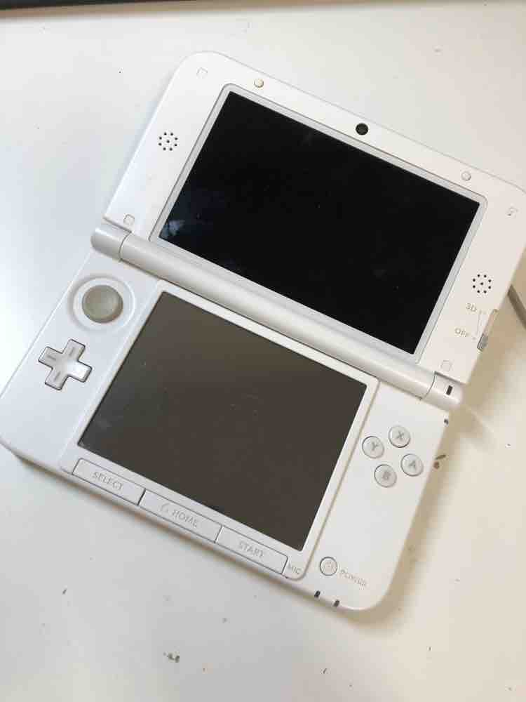 起動しない3DSを救ったのはカメラ交換修理！？ | Switch・Nintendo3DS ・ PSP 修理のゲームホスピタル |Switch  Nintendo3DS(ニンテンドーDS) PSP 修理