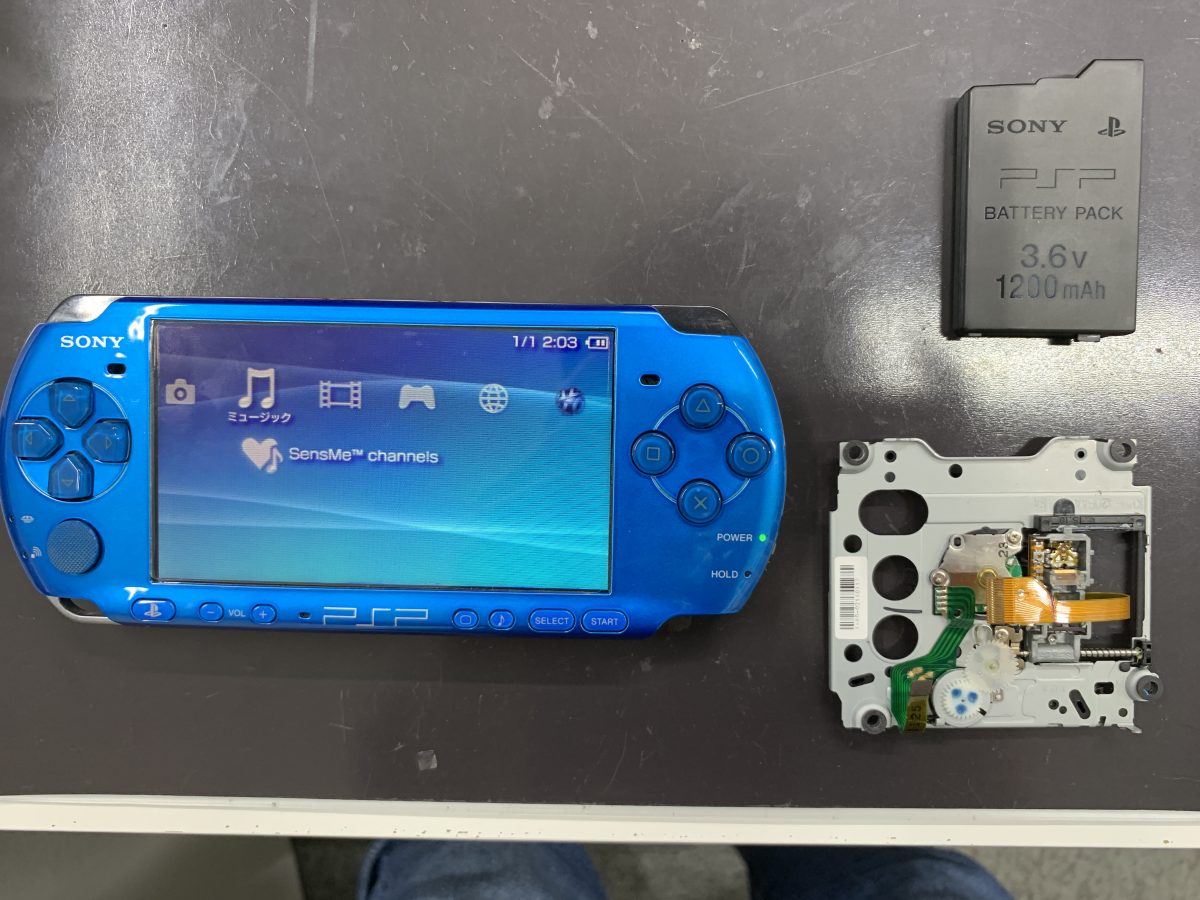 PSP3000のバッテリーとUMDドライブ交換！ | Switch・Nintendo3DS ...