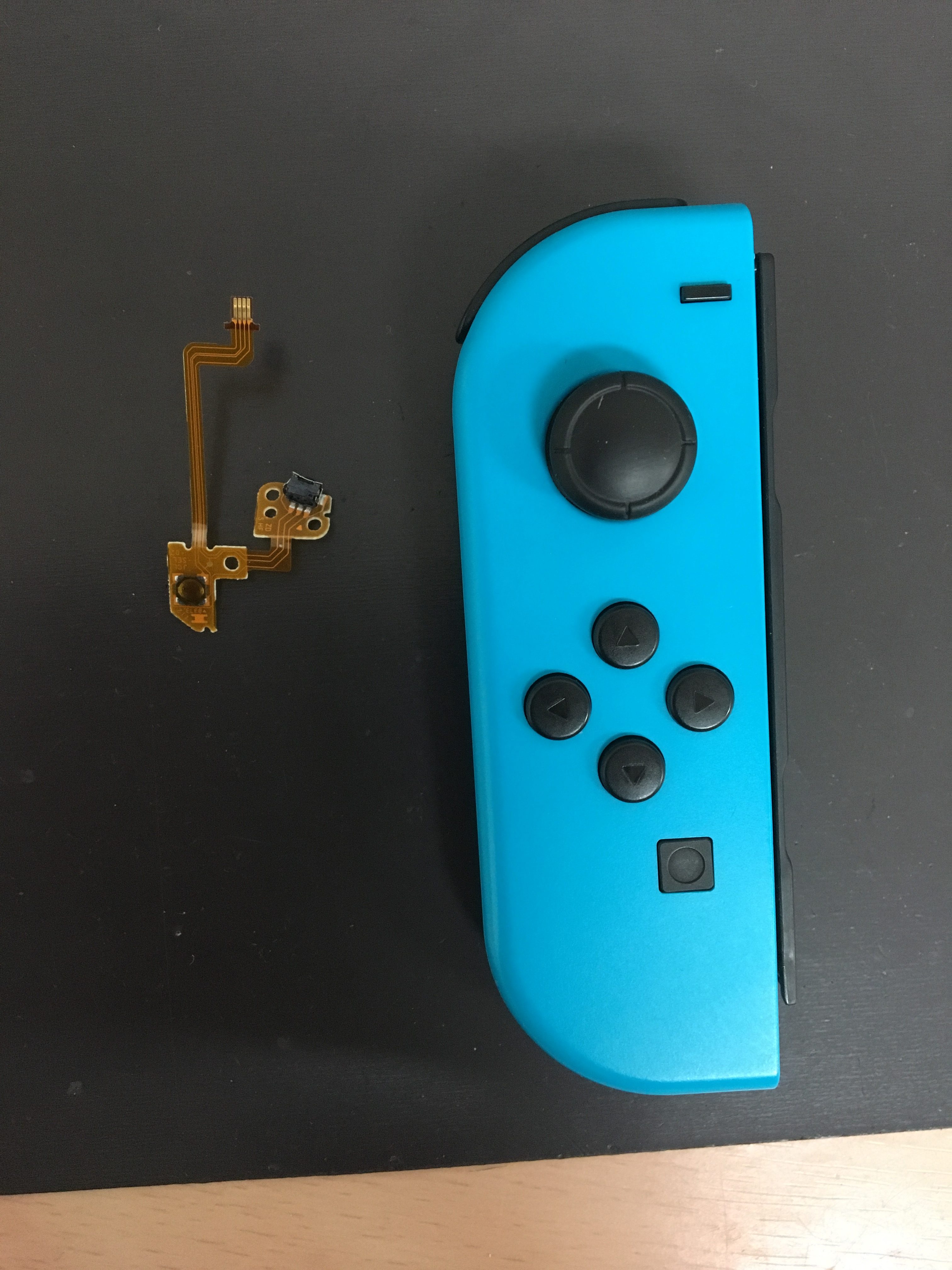 Switchジョイコンlボタンケーブル交換修理承りました Nintendo3ds Switch Psp 修理のゲームホスピタル Nintendo3ds ニンテンドーds Psp 修理