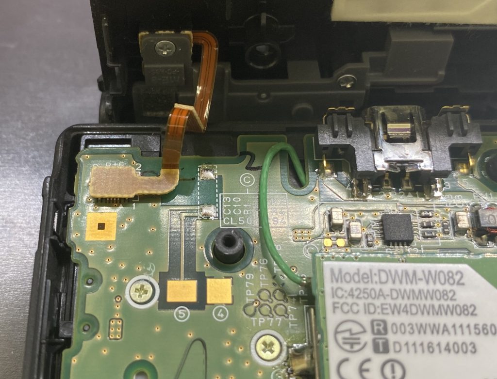 Nintendo 3DSLL LRボタン修理