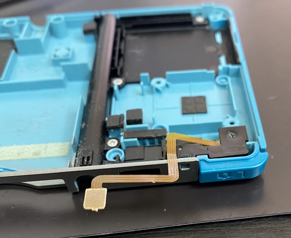 Nintendo 3DS　Lボタン交換修理
