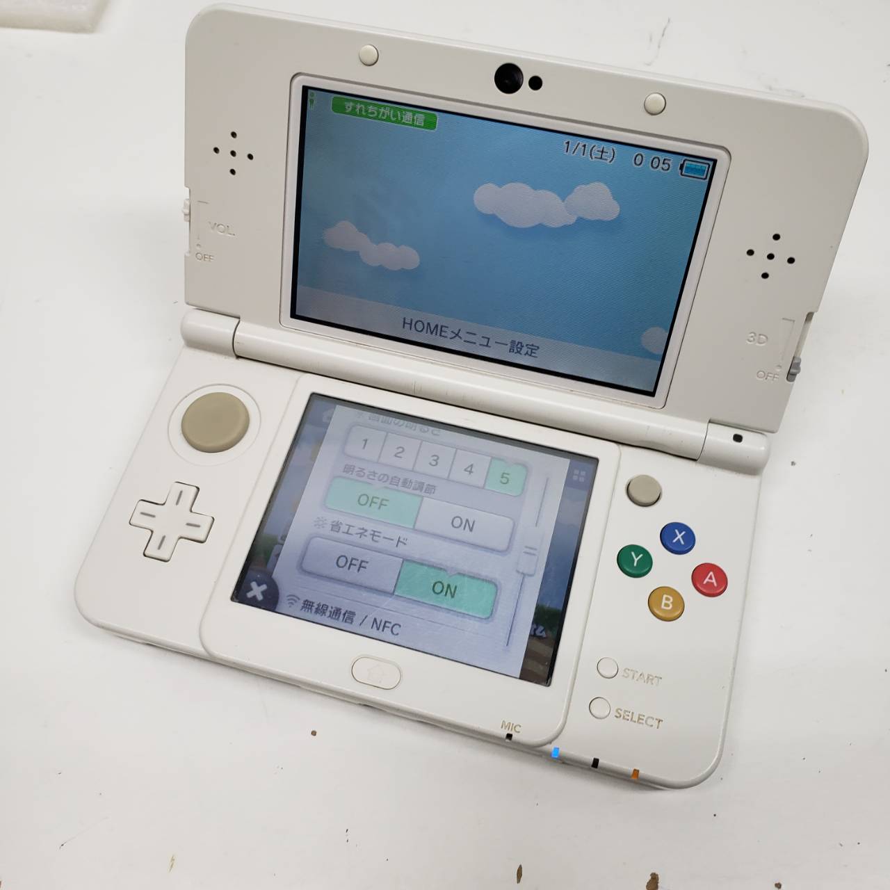 青いランプが光っているのに起動しない New ニンテンドー 3dsの調査を行い無事に起動できるようになりました Nintendo3ds Switch Psp 修理のゲームホスピタル Nintendo3ds ニンテンドーds Psp Switch 修理