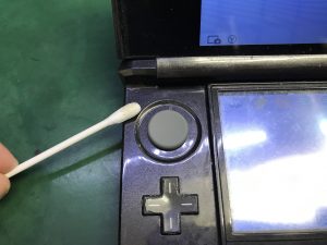 汚れが原因の故障が存在 Nintendo3dsスライドパッド修理 Nintendo3ds Switch Psp 修理のゲームホスピタル Nintendo3ds ニンテンドーds Psp Switch 修理