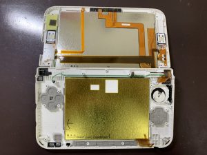 3DSLL LCD Replacement (4)