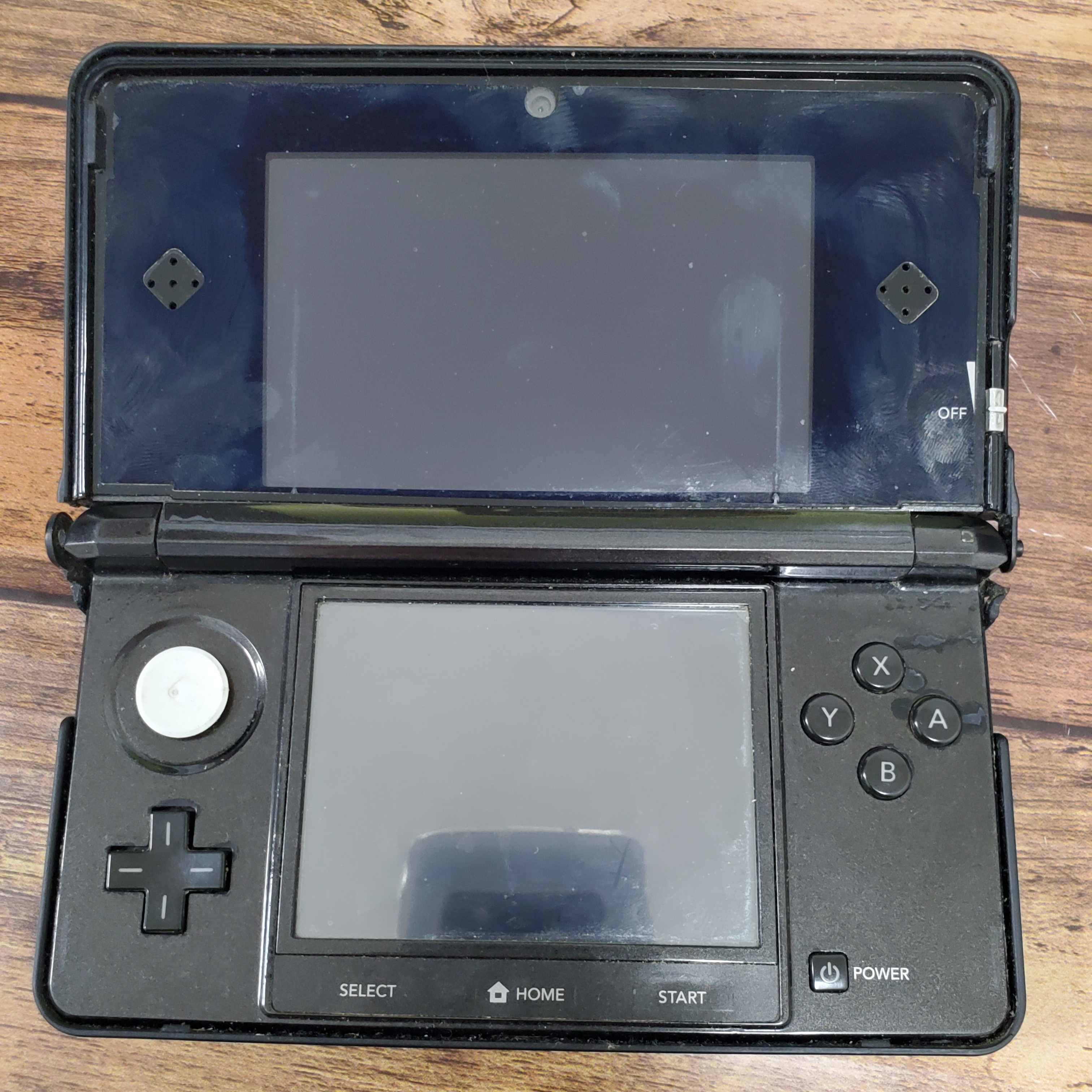 電源がすぐに落ちてしまうNew3DSLLの修理。原因は複数考えられ