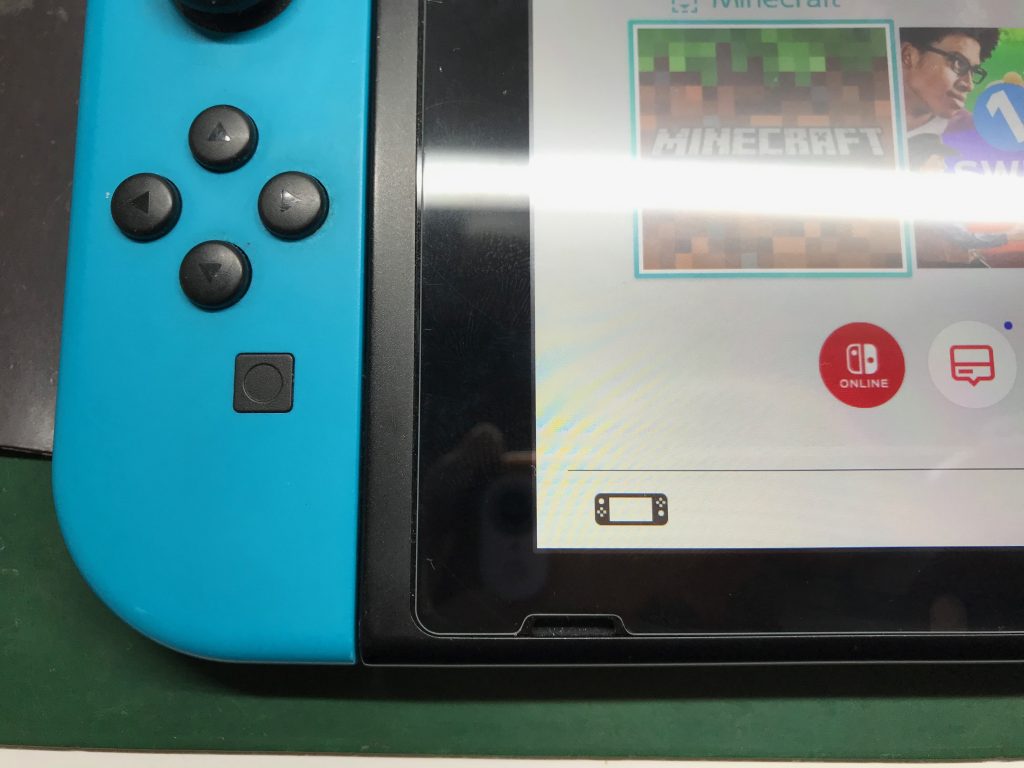 ジョイコンを無理やり抜いたらSwitch本体の部品が付いてきた！こんな破損もゲームホスピタル池袋におまかせを！ | Nintendo3DS