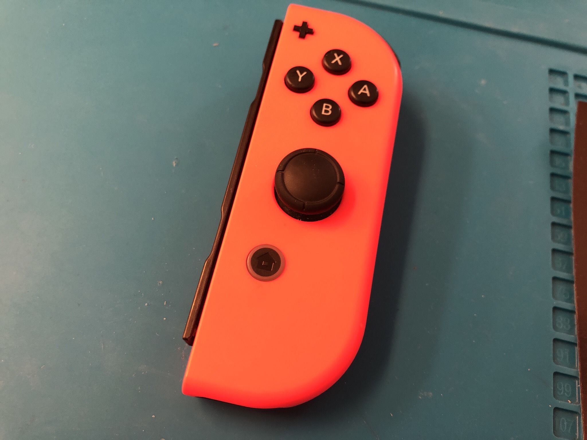 ニンテンドースイッチ HDMIと充電器無し 左のジョイコンが壊れています 