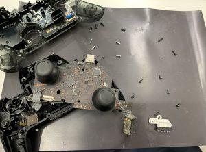 PS4コントローラー　修理