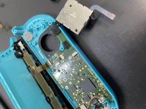 Nintendo Switchアナログスティック交換修理