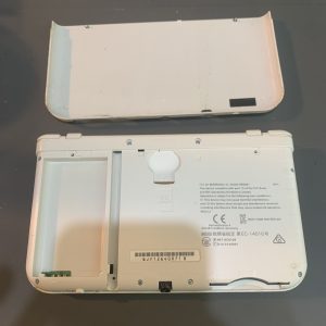New3DSLL 充電できない 充電口修理 スマホスピタル吉祥寺店1