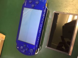 PSP 1000 画面　修理