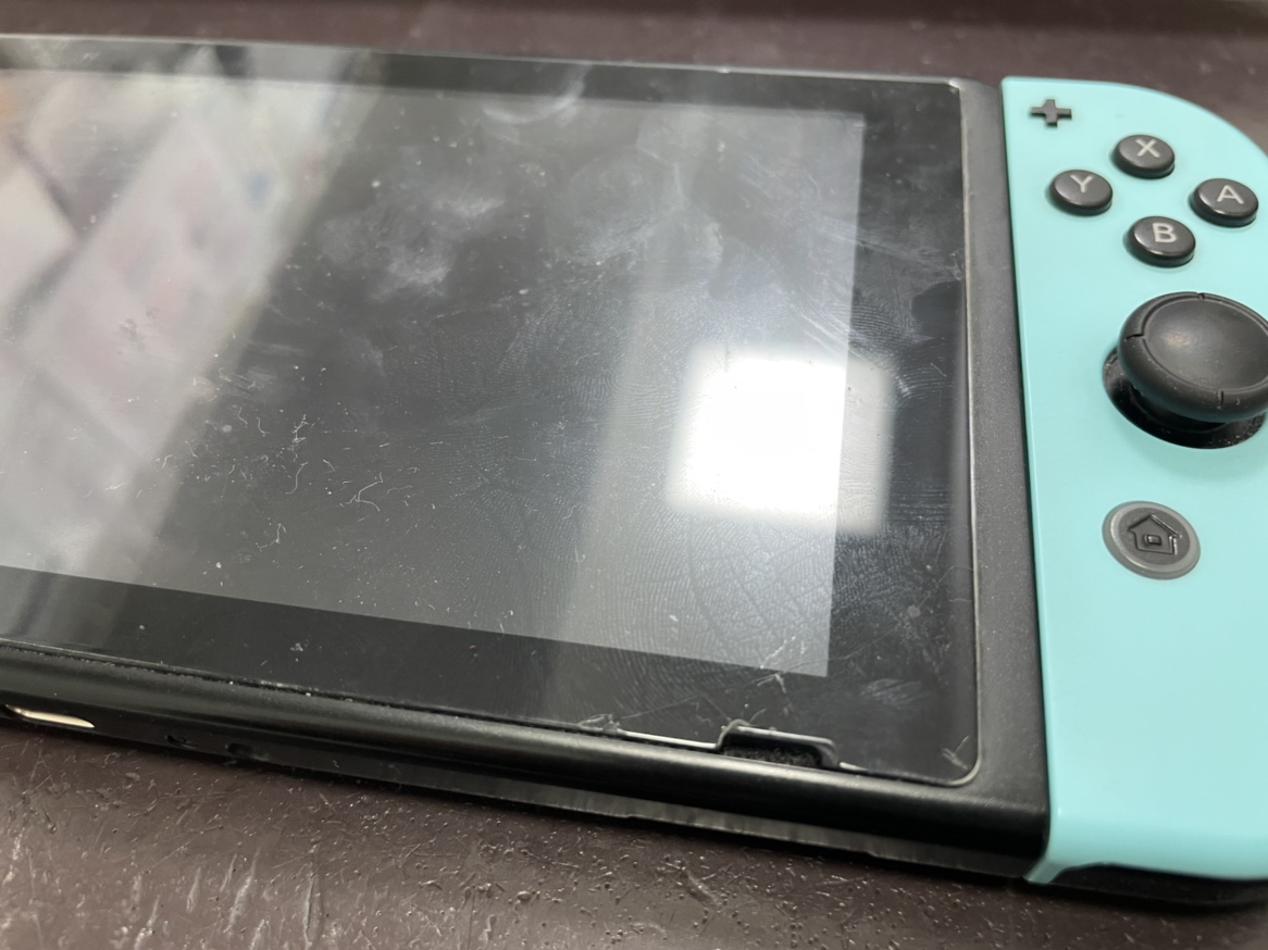 Nintendo Switch】保護フィルムの無料貼り付けサービス！ | Switch 