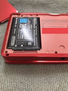 Nintendo 3DSバッテリー交換２