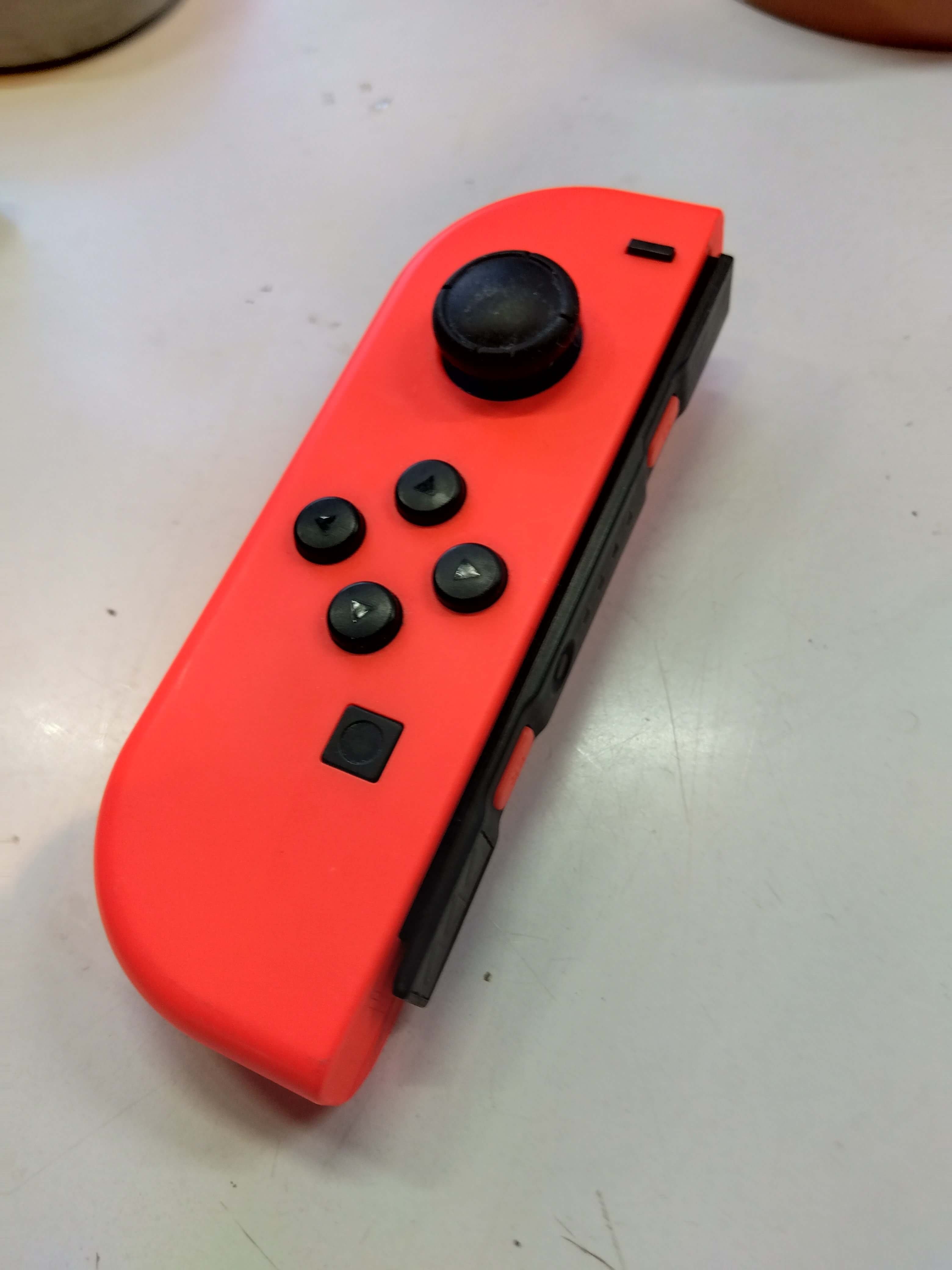 Joy-Conが反応しない？Switchにつけても動かない！Switch 本体レール 