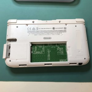 3DSLLバッテリー取り出し