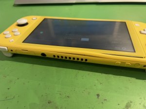 SwitchLite　バッテリー膨張　馬車道