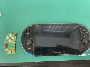 PSVita　左コントローラー基板