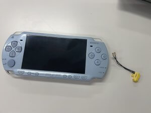 PSP2000 充電口交換北陸総合修理センター