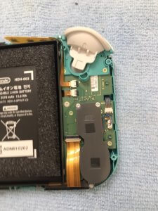 Switch Liteアナログスティック交換修理