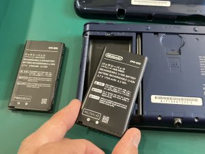 New 3DSLL バッテリー交換③